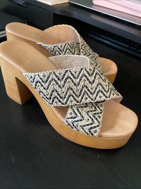 Avellini Made in Italy Woven Slide platform Sandals in Natural/Black